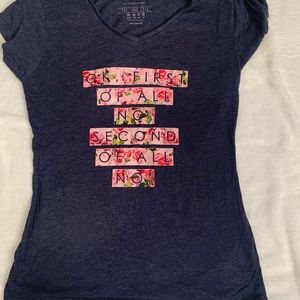 Atmosphere T-shirt meme “Ok, First Of All No Second Of All No size 6